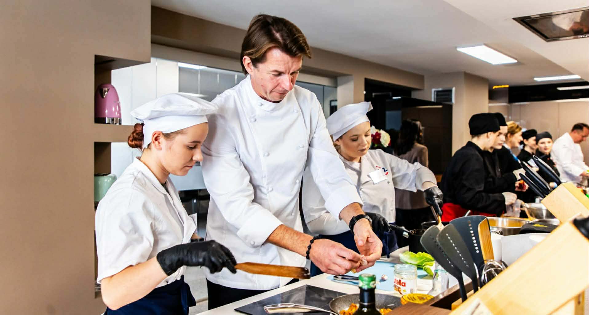 357705fd 3ec4 4932 bf9a a01d94f30a64