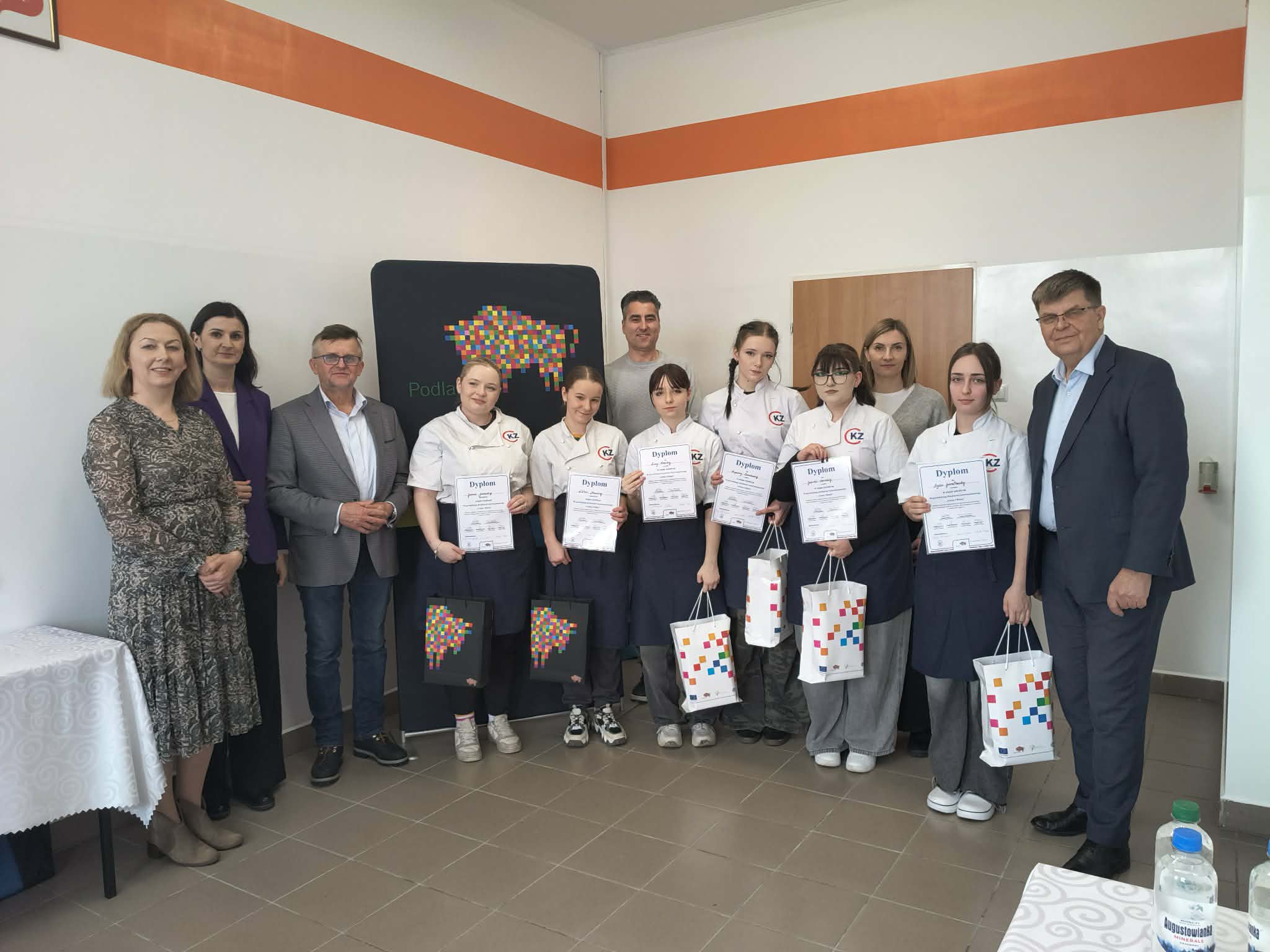 fe6f9a78 ae9f 46f4 9ed0 9c227c921c51