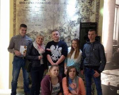 18109580_812367775594518_418965433_n